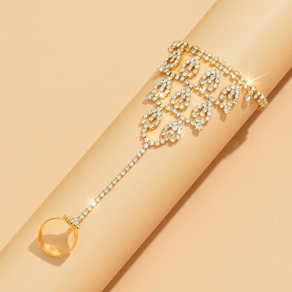 Fashion Diamond-Encrusted Bracelet, Ring Integrated Chain, Latin Dance Hand Back Chain, Fashion Trendy Women'S Mixed And Matched Bracelet.