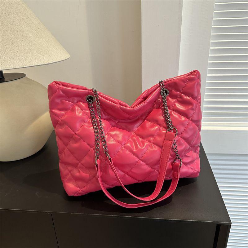 

Bag Women s Premium Texture Large Capacity Dark Rhombus Commuter Tote Bag Commuter Chain Crossbody Bag Shoulder Bag роза розовый