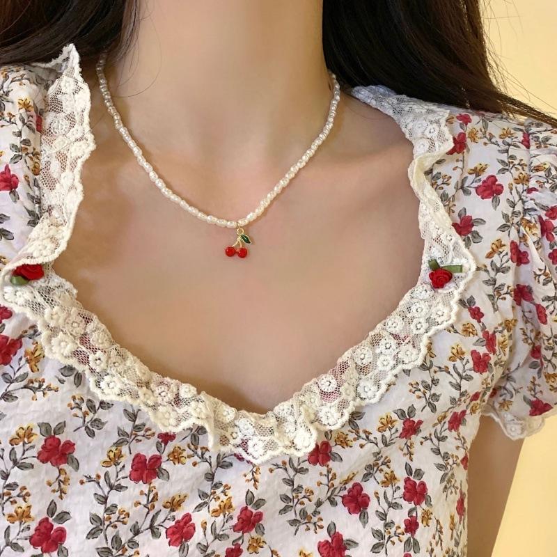 Sweet Cherry Girl Neck Chain Simple Temperament Versatile Pearl Clavicle Chain Japanese and Korean Mori Fresh and Cute Necklace
