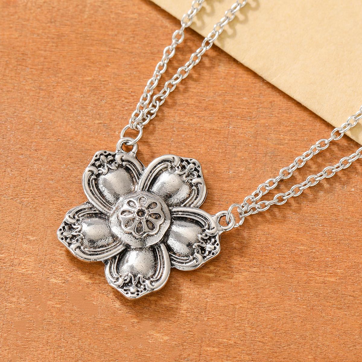 Женское богемное цветочное ожерелье Винтажный массивный кулон Подходит для повседневного ношения и в качестве украшения