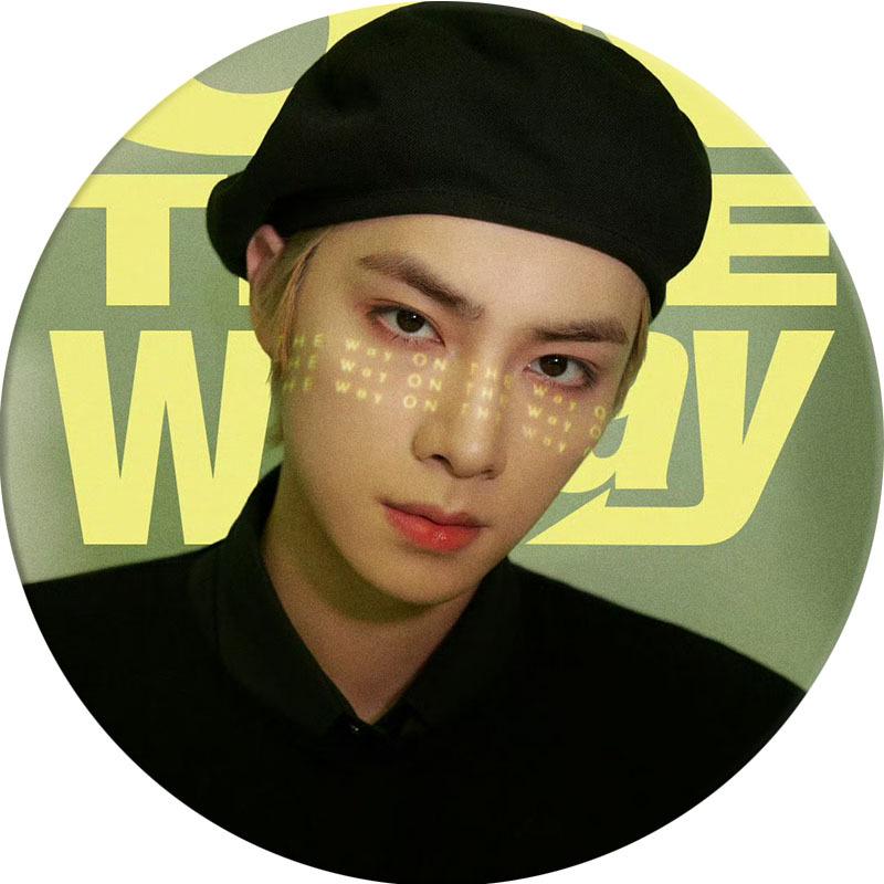 WayV ON THE Way Concert Badge Mirror Keychain Pendant Badge