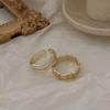 Elegant White Mother-of-Pearl Double-Layer Women's Ring with Open Design