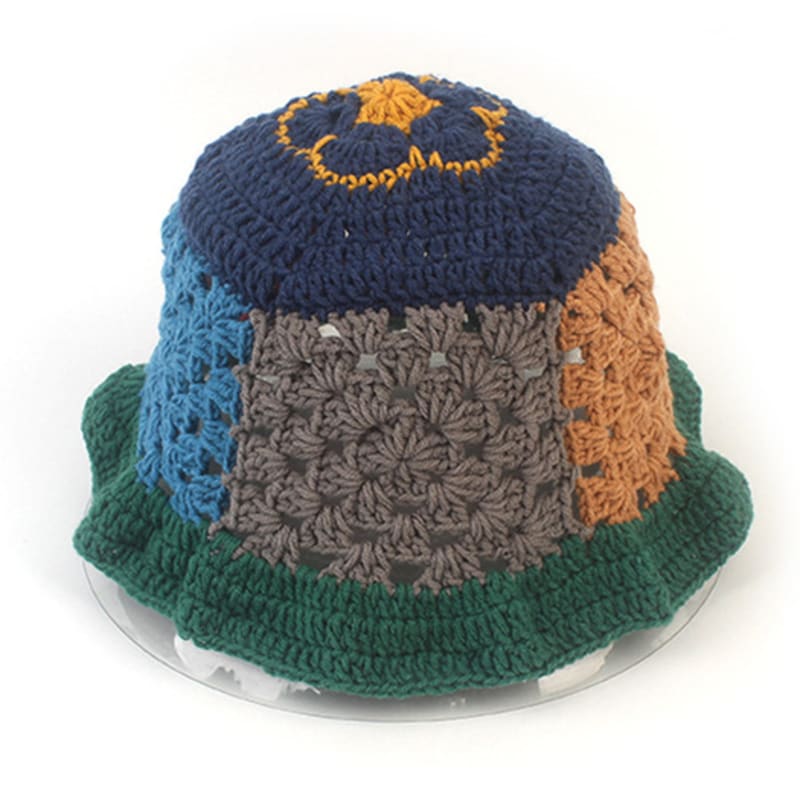 

Universal chemistry Navy Flower Knit Drop Bucket Hat FREE