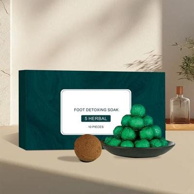 Kruidenvoetbad bevat kruidenextracten die de lichaamsontgifting, vermoeidheid en algehele gezondheid bevorderen.