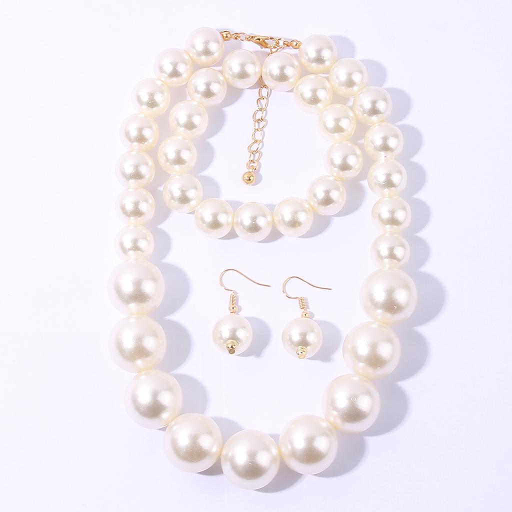 Popular women's fashion exaggerated large imitation pearl necklace bracelet earrings set personalized jewelry set