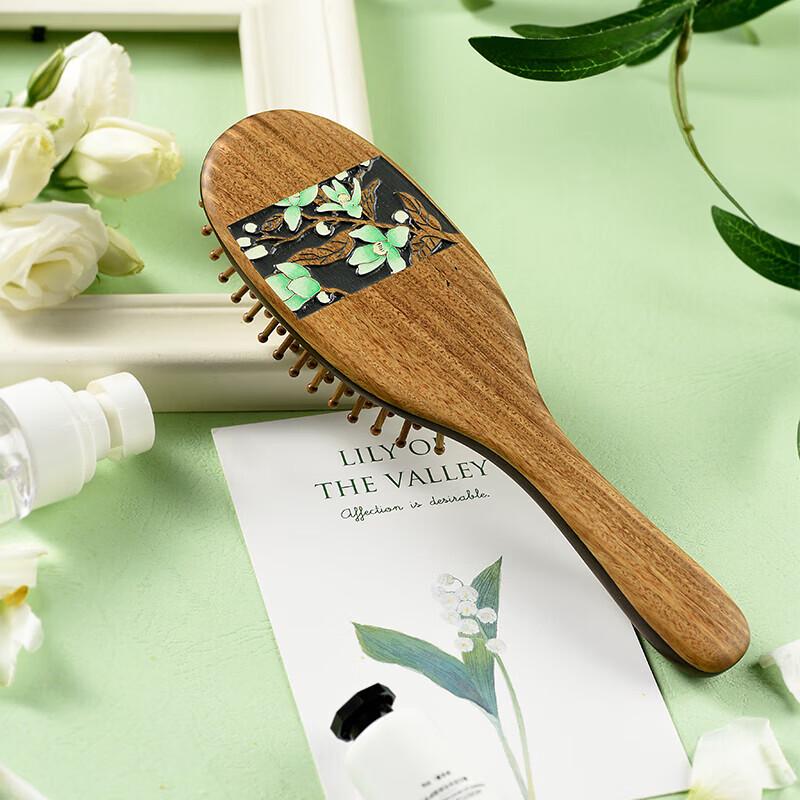 Tan Mujiang Green Sandalwood Air Cushion Massage Comb Gift Set