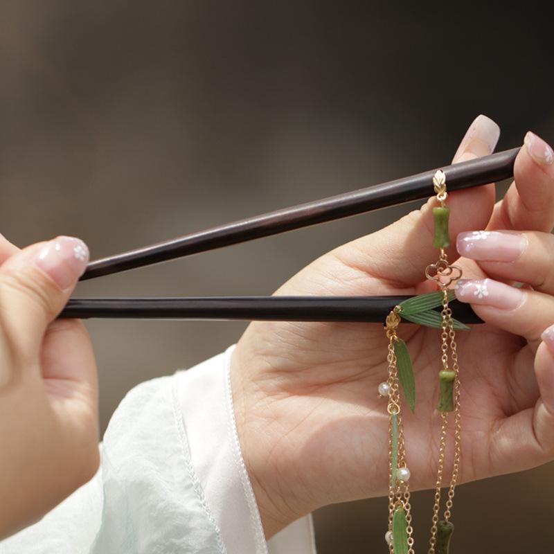 Bamboo leaf pearl fringed hairpin antique Mori simple disc hair wooden hairpin fashionable retro Guochao hair accessories women