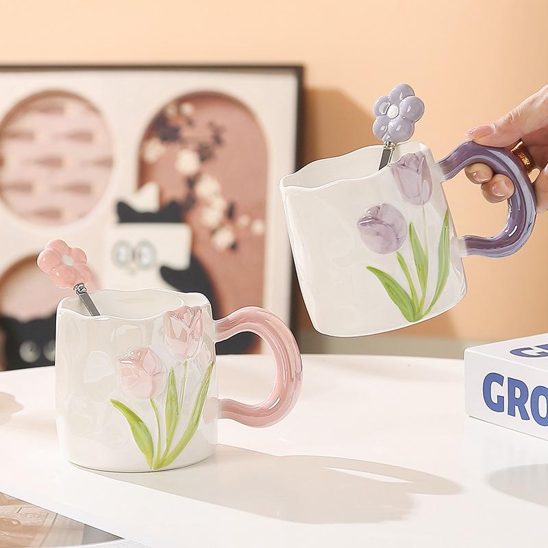High-Value Hand-Painted Tulip Water Cup Mug Cup Ceramic Bridesmaid Souvenir Opening Event To Send Customers