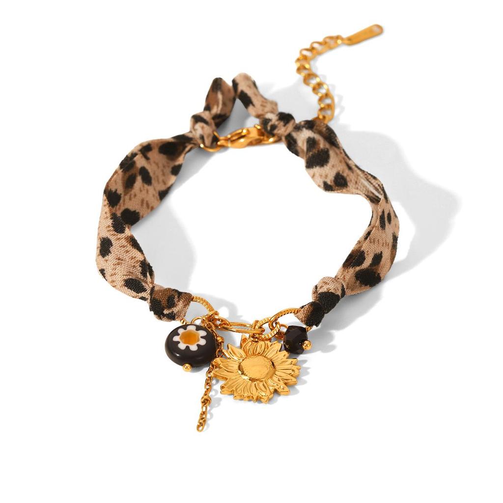 European and American Stainless Steel Leopard Print Necklace and Bracelet Set - Non-fading, Niche Style Jewelry.