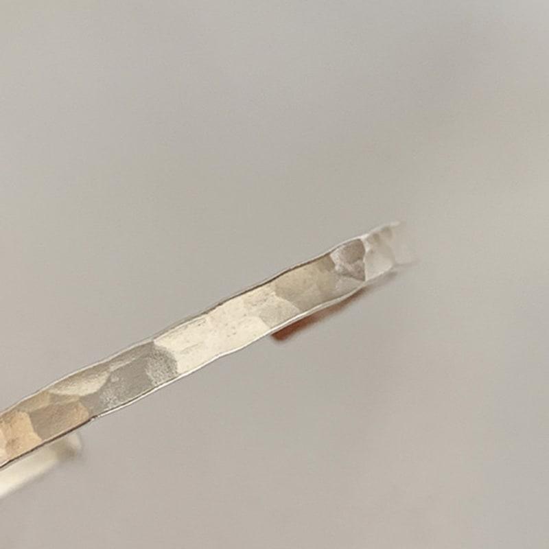 EGOVERO Fragment Bangle (2 Colors)