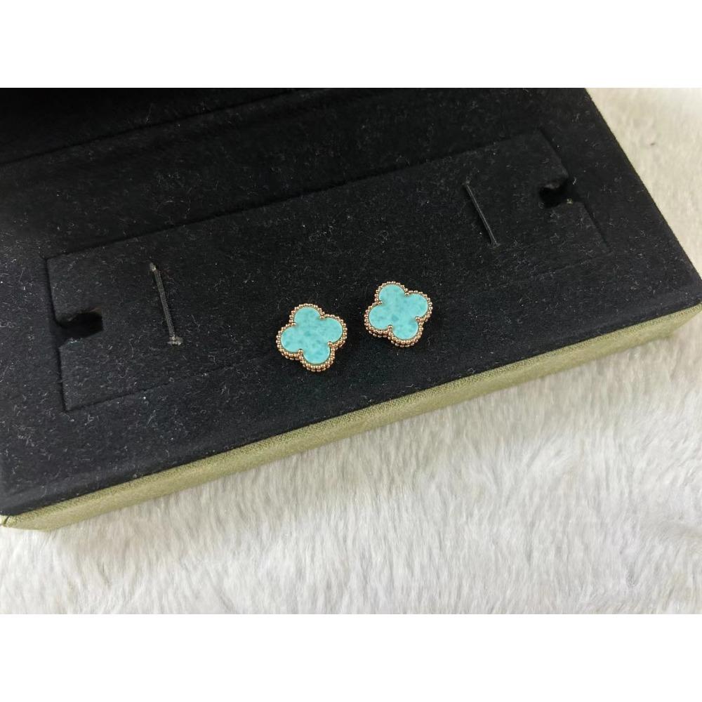 High Version Lucky Four-leaf Clover Earrings for Women 18K Fashion Light Luxury Natural White Mother-of-pearl Pair of Earrings