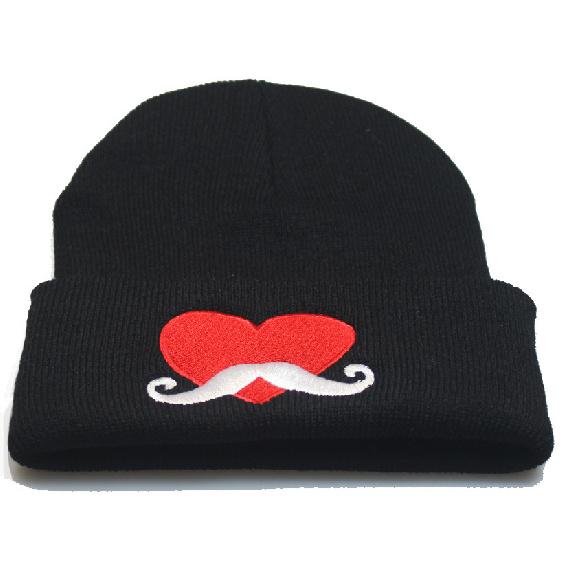 

New European and American style autumn and winter heart-shaped beard embroidery for men and women Knitted hat, pullover hat, woolen hat Yiwu Adjustable чёрный