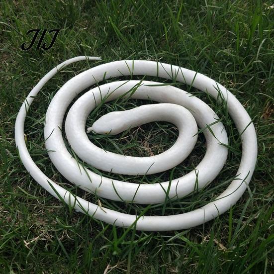 Film Television Props Realistic Fake Snake Toy, Soft TPR Cobra-Style Prank Prop for Halloween Party, Educational Biology Teaching Aid Bendable