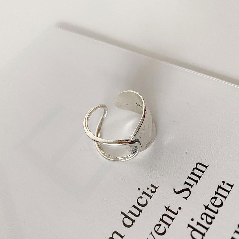 Xiaohongshu S925 Sterling Silver Women's Luxury Ring - Niche Design, Non-Fade Index Finger Fashion.