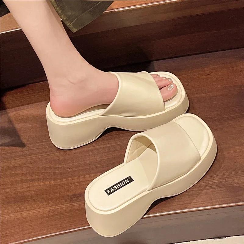 Fashion Ladies Beach High Heeled Women's Summer New Thick Soled Sandals Square Toe Luxury Designer Slippers Slides Platform Thick Wedges