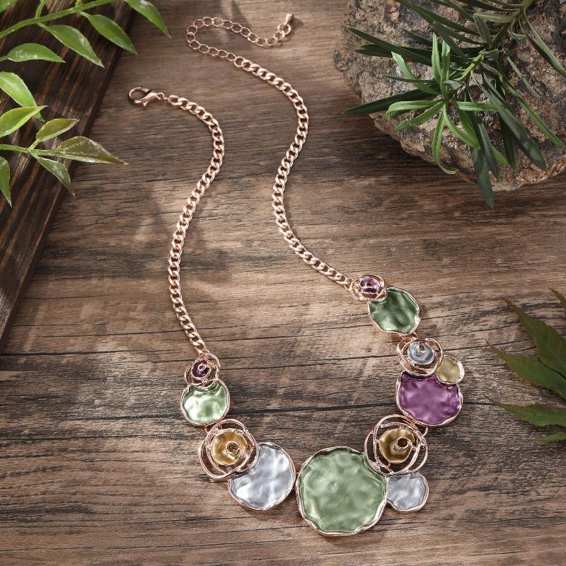 Colored Paint Oil Rose Flower Necklace - Geometric Hollowed-out Rose Flower Ladies' High-end Spring Color Neck Chain
