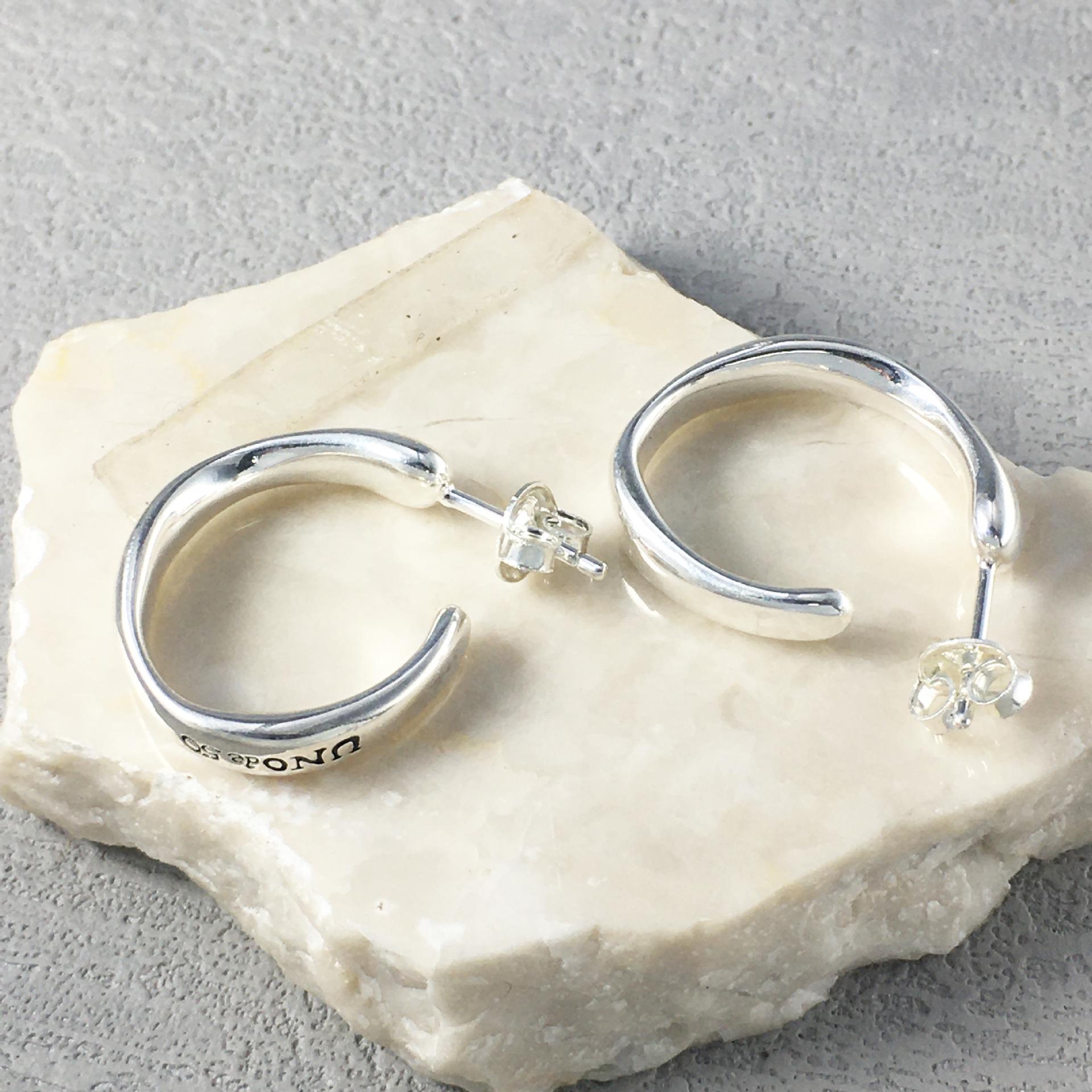 Spanish UNOde50 Silver-Plated High-End Half-Circle Stud Earrings - Artisanal Design INS Style