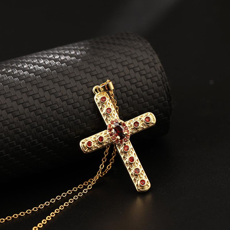 Cross necklace, zircon, European and American necklace, titanium lock chain, Instagram retro punk, personalized pendant, niche design