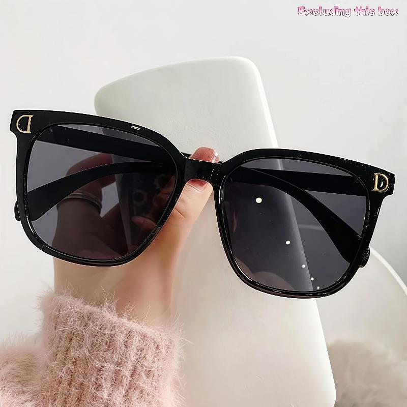 3 Piece Set of Women's Retro D-type Fashionable Glasses  Versatile and Trendy Rectangular Sunglasses for Women