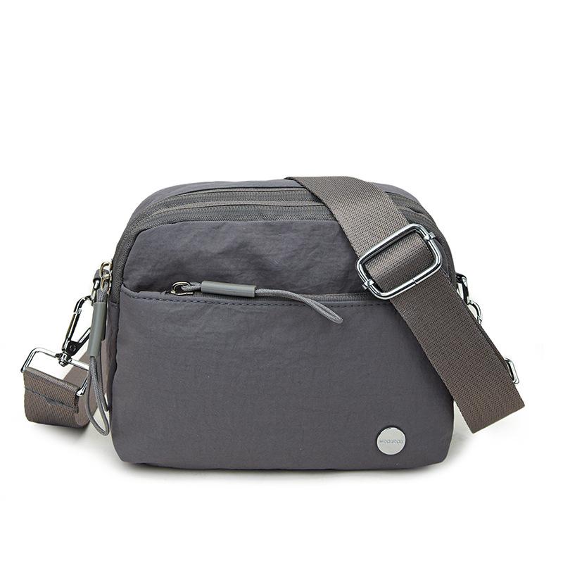 Urban Enkel Casual och Trendig Enkelaxel Crossbody-väska Lättviktig Nylon Liten Fyrkantig Väska