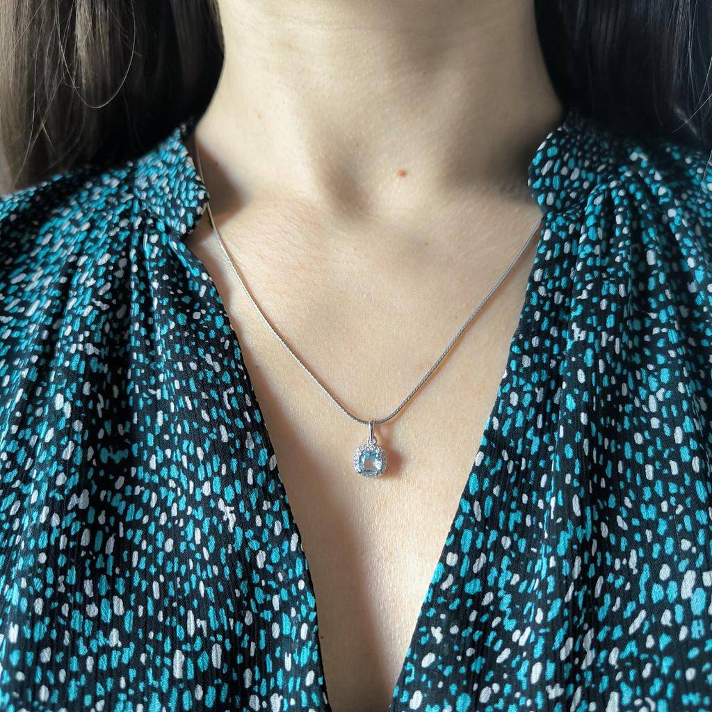Серебряная подвеска с топазом 1.449ct, фианитами (2206811)