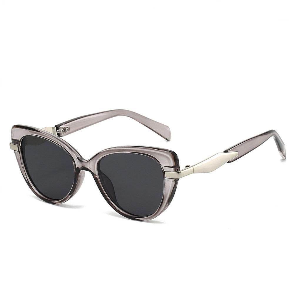 

High Quality Stylish Retro Edgy Punk High End Designer Style Trendy Glamorous Female For Both Women Sun Glasses As the photo