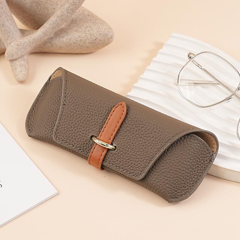 Women's Artistic Pressure-Resistant Sunglasses Pouch - High-End Portable Protective Case