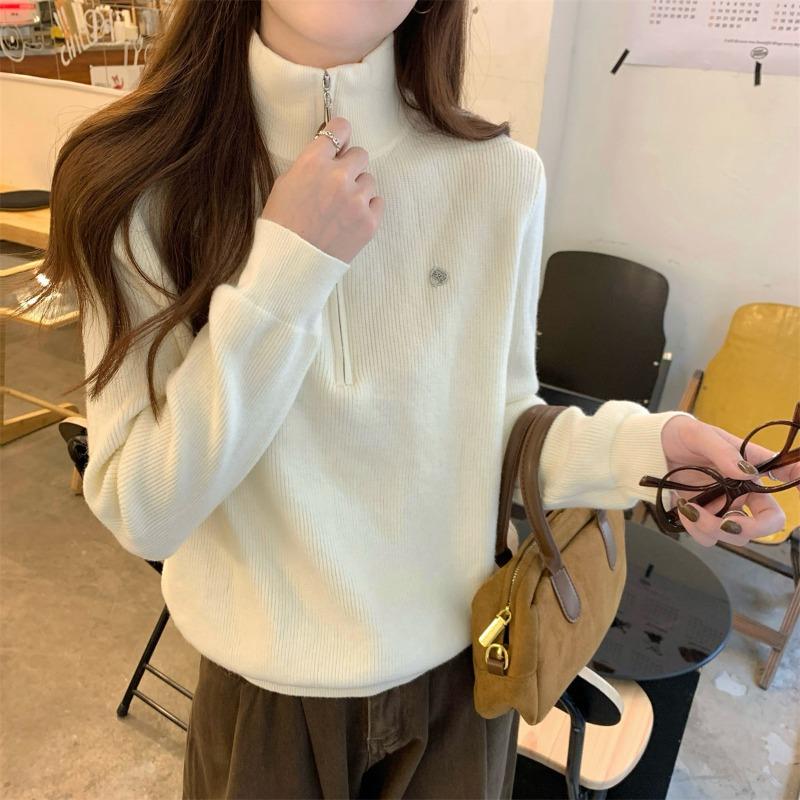 A turtleneck zipper sweater for women's autumn and winter laziness with a high-end knitted sweater stand-up neck bottoming shirt top