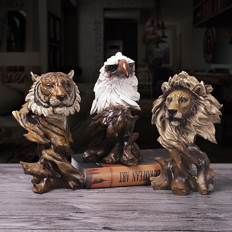 Creative Faux Wood Eagle Head Ornament for Home or Office Decor - Retro Moving Gift