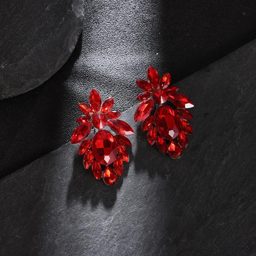 Luxury Teardrop Earrings: Elegant  Versatile  and Perfect for Any Occasion. Long  Fashionable and Chic