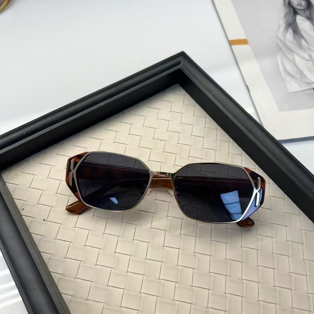 Material Men'S Sunglasses European American Style Sun Glasses For Women Travelling Hiking Sunglass Men