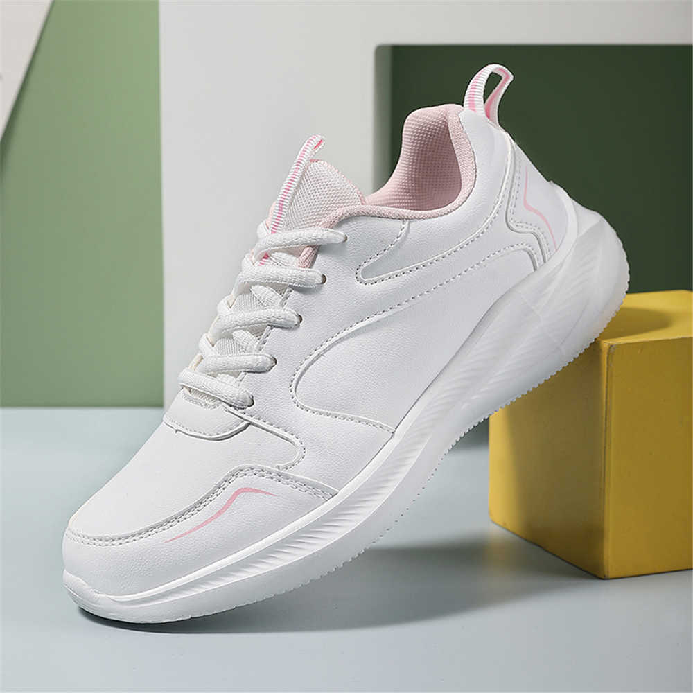 Fashion Oversize Anti Slip Skateboards Flats Women's Fitness Sneakers Women's Red Shoes Sport Luxury Brand Sneacker Lofers