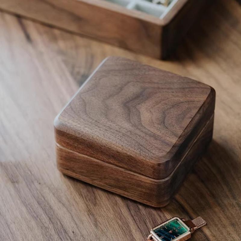 Travel Bracelet Display Box Jewelry Storage Box Jewelry Holder Elegant Jewelry Case Suitable for Earring Rings Necklace