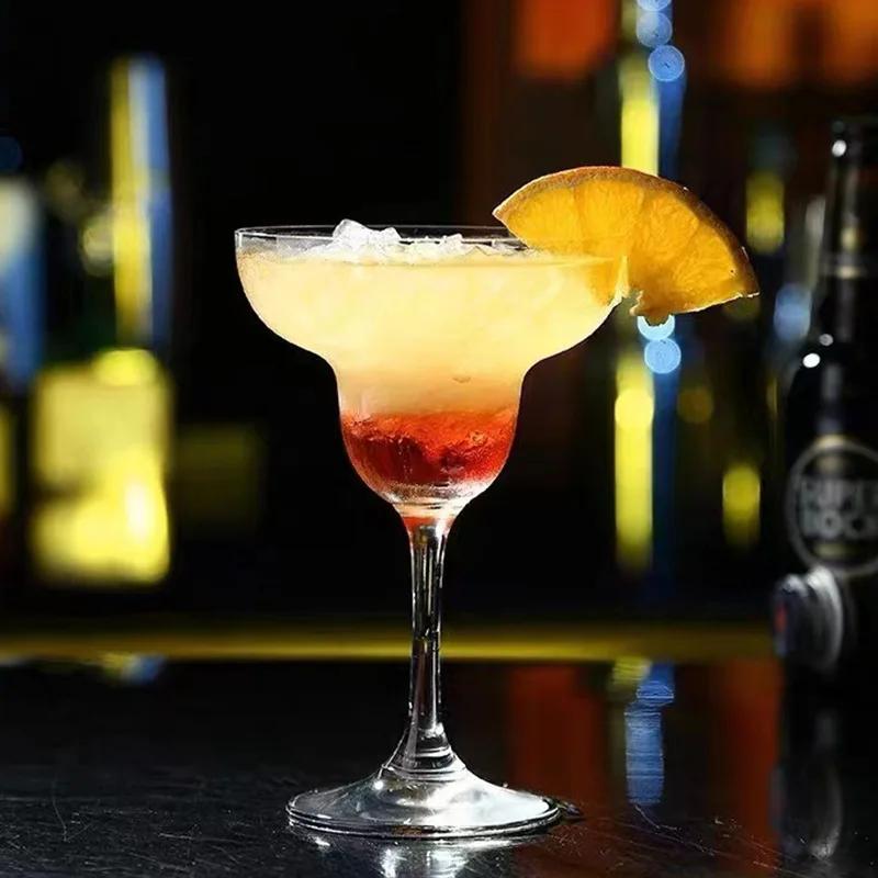 

Triangle Glass Cocktail Glass Martini Creative Tall Glass Bar Classic Mixers M