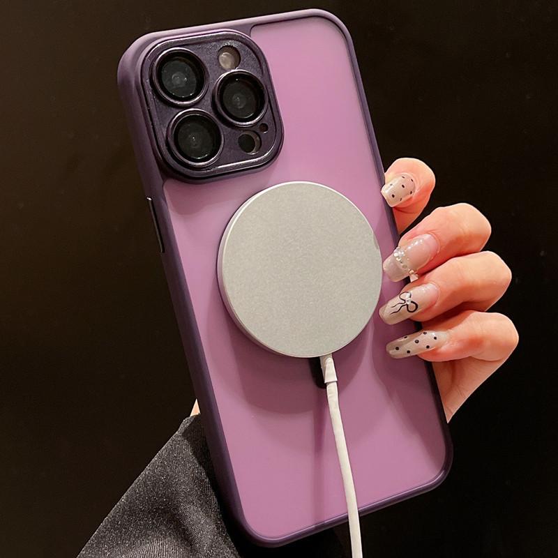 Magnetic Skin-Feel Phone Case for iPhone 17 Pro Max, Compatible with Apple 16/15/14/13, Frosted and Semi-Transparent Design.