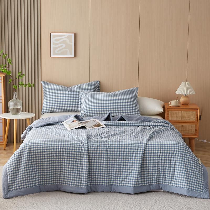 Simple Geometric Plaid Summer Quilt Japanese Style Soft Skin-friendly Air Conditioning Thin Quilt Bedroom Travel Throw Blanket