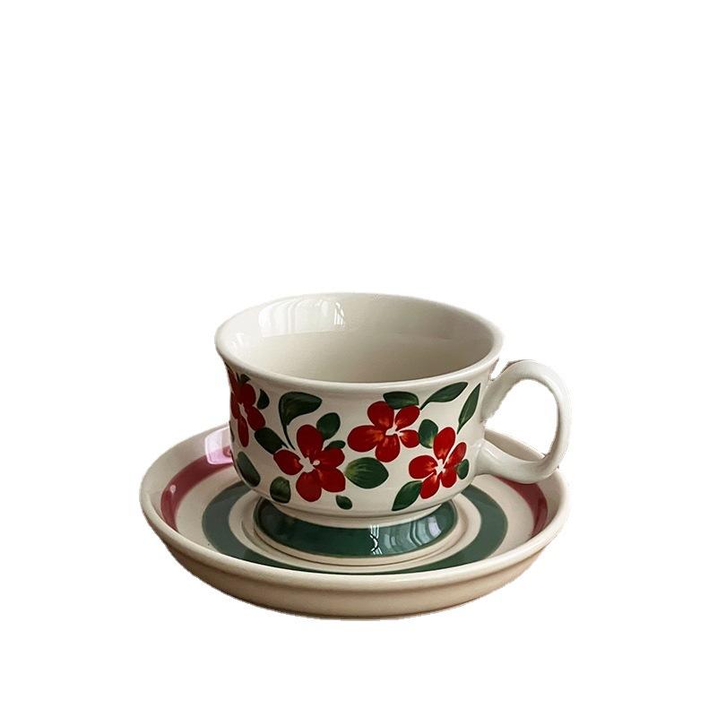 Retro Light Luxury Green Leaf Safflower Holly Coffee Cup Saucer Hand-Painted Medieval Ceramic Cup Flower Afternoon Teacup Set