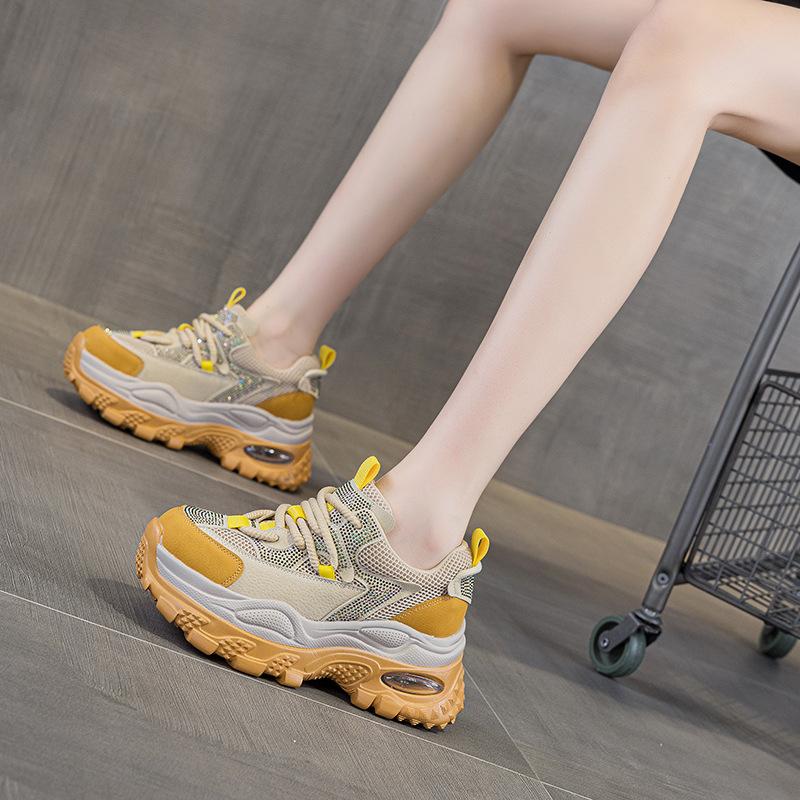 Thick-soled Retro Dad Shoes Women's 2025 Autumn New Height Increase Casual Fashion Versatile Sports Hot Diamond Red Women's Shoes