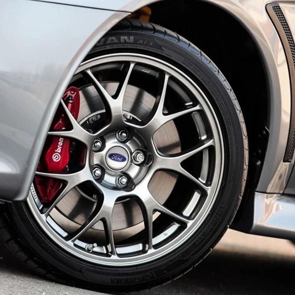 Nové 2026 Samolepka na auto Pro Ford 4ks 56/60mm Samolepky odznaků krytů středů kol auta Náhradní krytky nábojů Pro Ford Ranger Focus