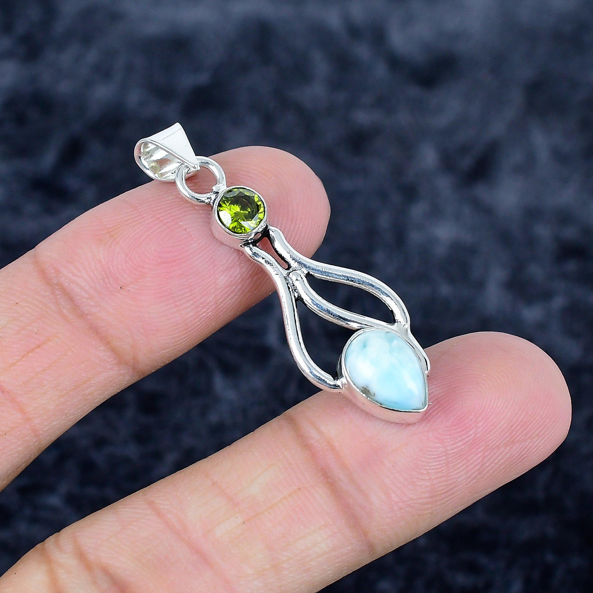 

Republic Larimar, Peridot 925 Sterling Silver Jewelry Pendant 1.69 MM-3408