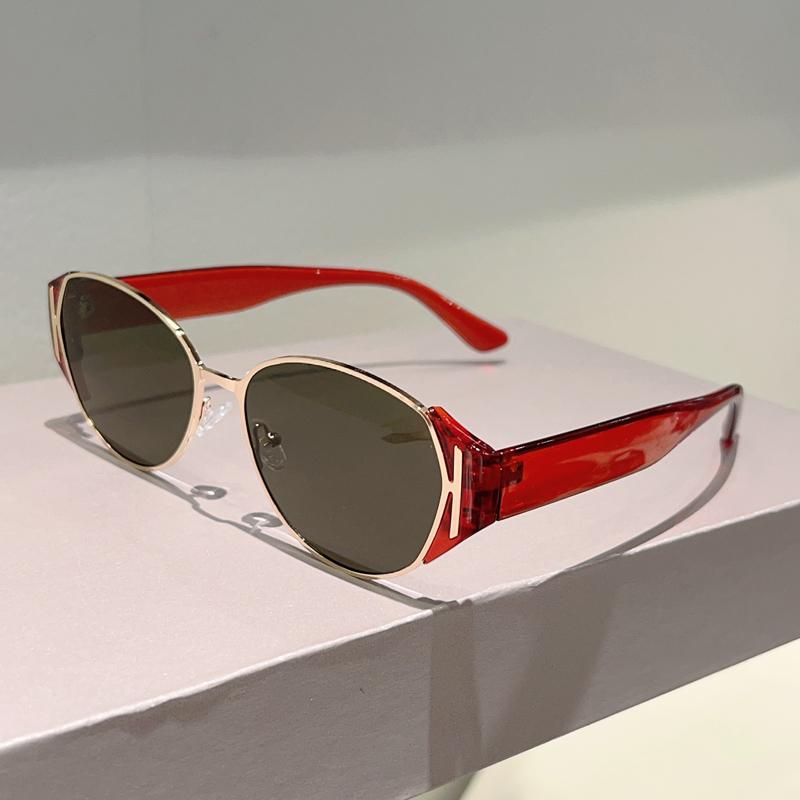 Fashion Classic Square Sunglasses Women Shades UV400 Vintage Punk Eyeglasses Men Simple Style Design Sun Glasses Female