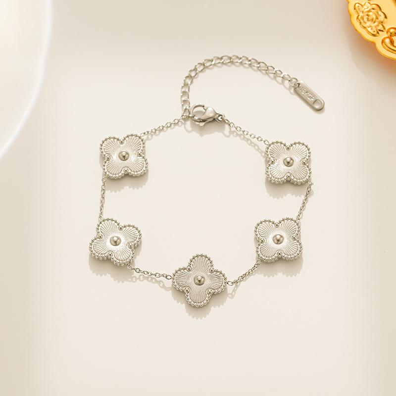 Y2K Style Metal Double Sided Plum Blossom Plant Five Leaf Flower Adjustable Bracelet Stainless Steel Luxury Women's Clover Jewelry for Women Gifts