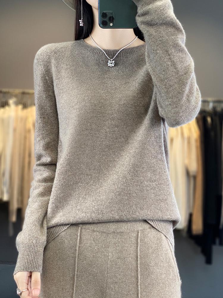 Women's 100% Wool Round Neck Sweater – Casual, Loose Knitwear, Minimalist Base Layer