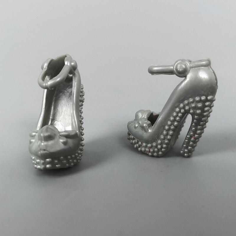 Lotto Composto Da Sei Paia Fra Scarpe E Sandali Di Forme E Materiali - Foto 6