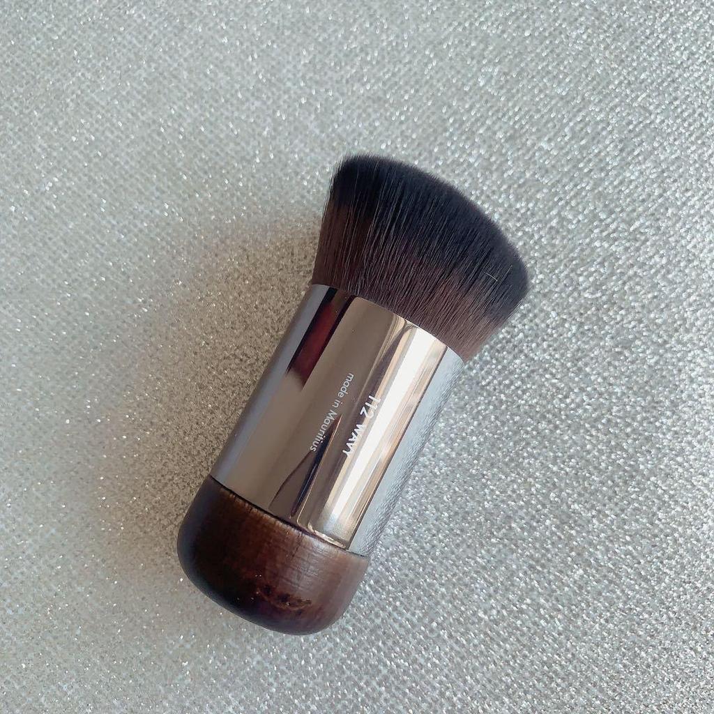 M Series Makeup Brush Set: Powder, Blush, Eyeshadow, Nose, Eyebrow, Blending, Contouring Brush.