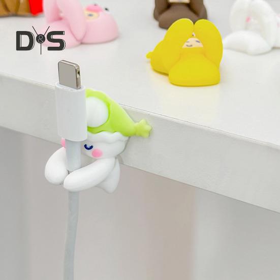 2Pcs Silicone Cable Organizers Multipurpose Wire Management Clips Cute Animal Design Adhesive Cord Holders