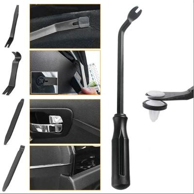 Îngrijire auto – Îngrijire plastic și cauciuc