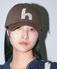 Haebeueoweil H Lace Applique Cap (Br)