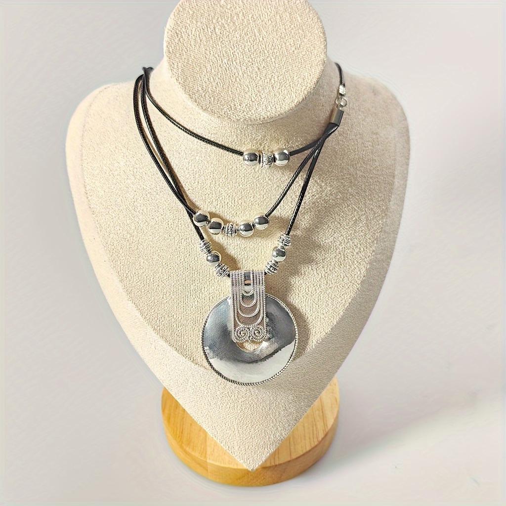 Round Pendant Layered Necklace Bohemian Vacation Style Vintage Jewelry Simple Memorial Gift