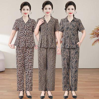 Chic Summer Loose Two-Piece Set: Short Sleeve Top and Pants for Middle-Aged and Elderly